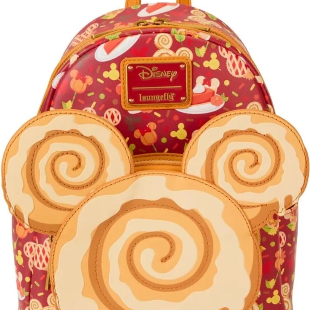Disney Loungefly Cinnamon Roll Backpack pre-loved 
Great condition no damage